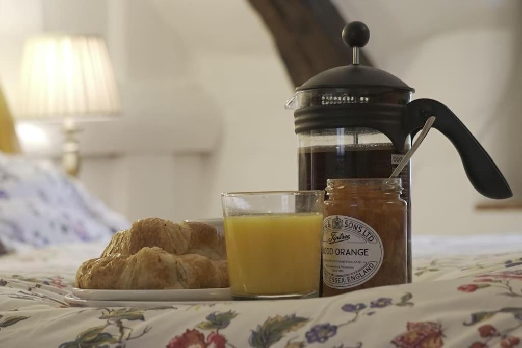 Stable Cottage - Sleeps 6, Near Lulworth Cove 多切斯特 外观 照片